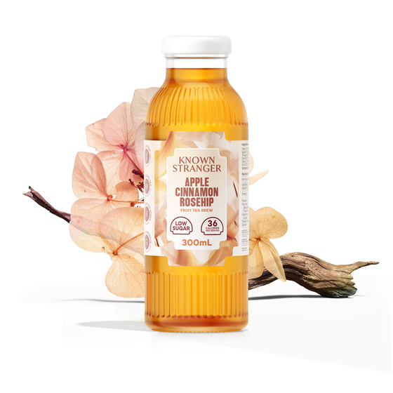 Apple Cinnamon Rosehip Fruit Tea Brew
